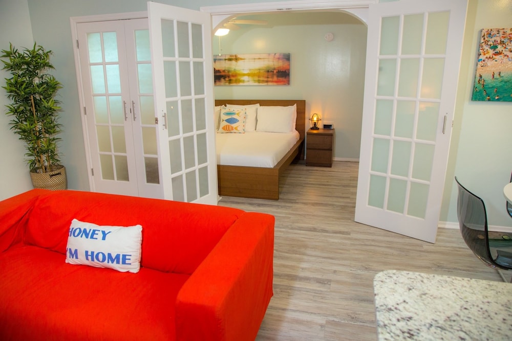 The Villas at St Pete Beach 3/50