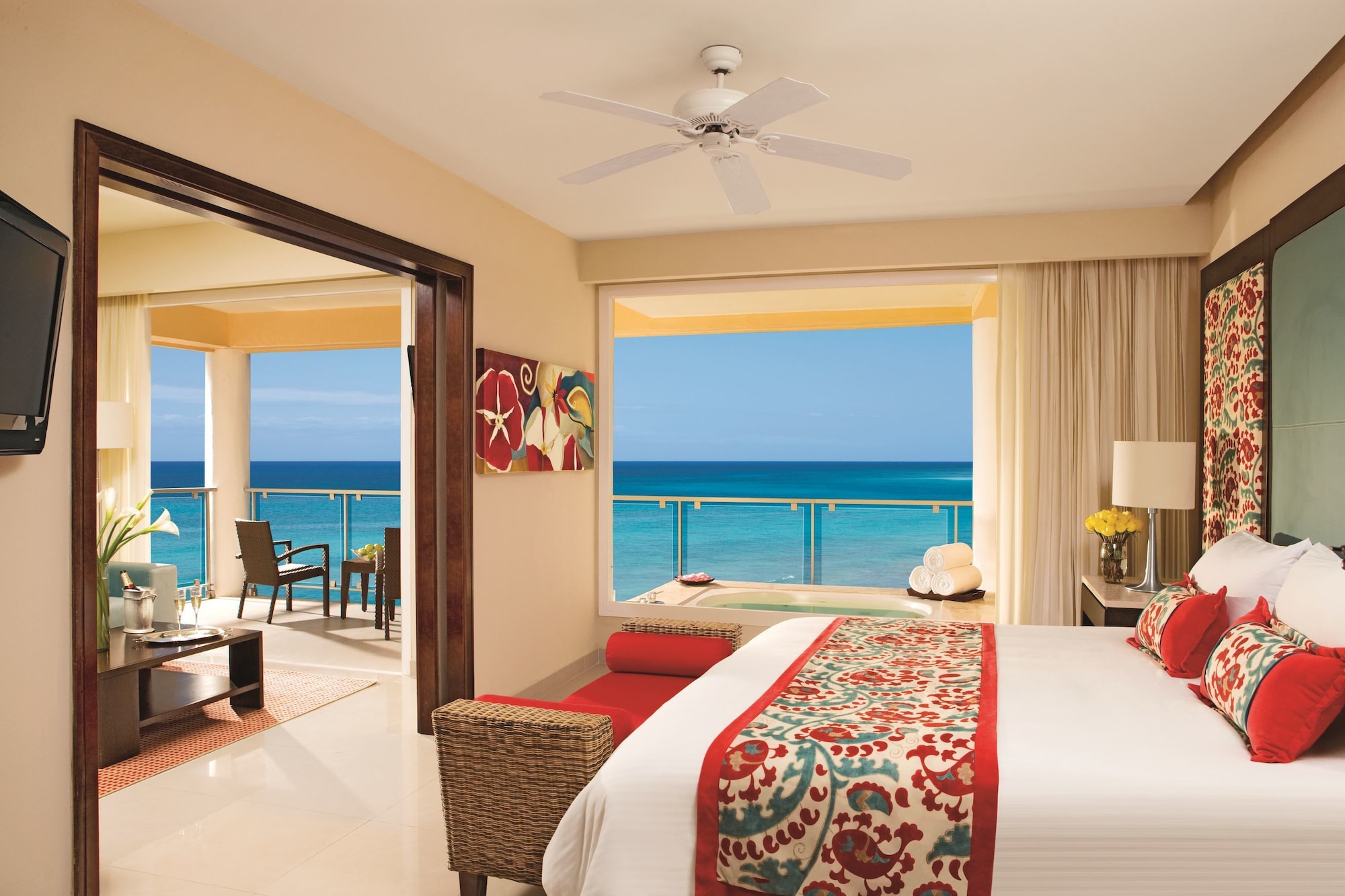 Preferred Club, Suite, King Bed, Ocean Front