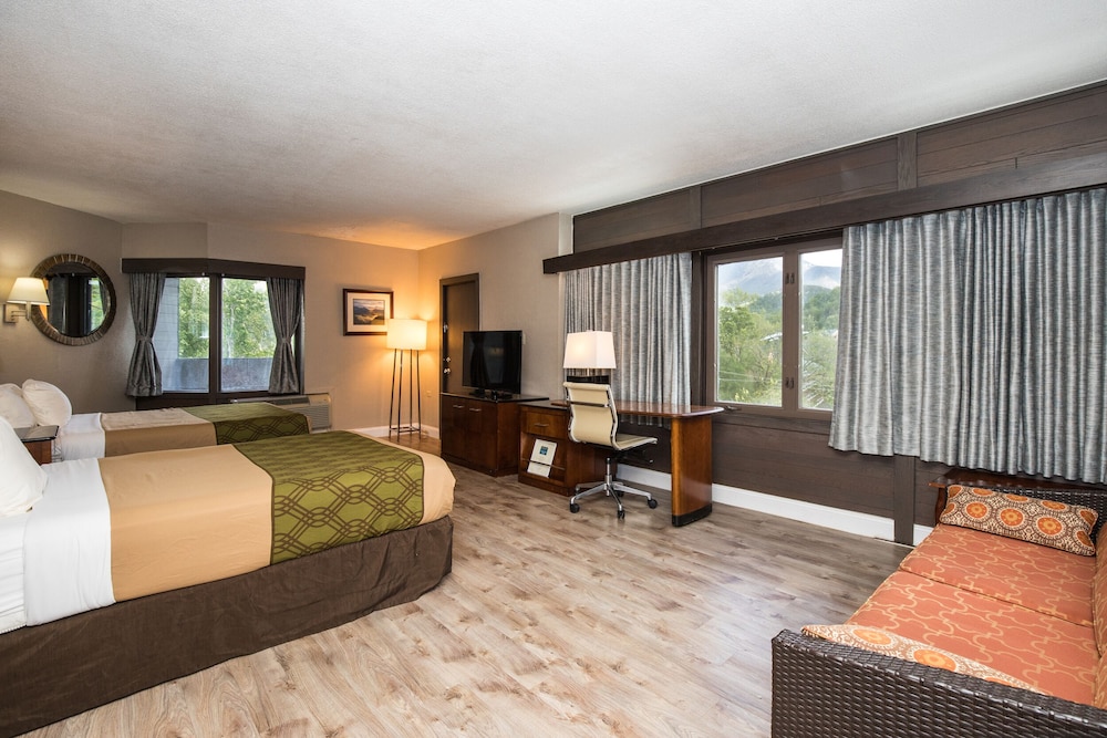 Chalet Inn 37/62