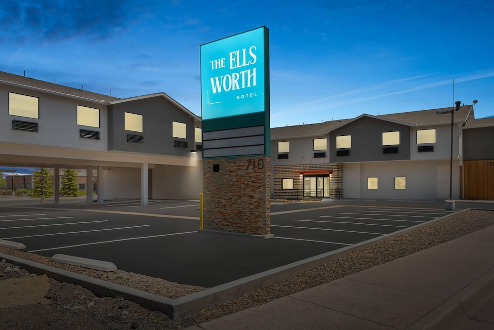 The Ellsworth Hotel, an Ascend Collection Hotel 2/59