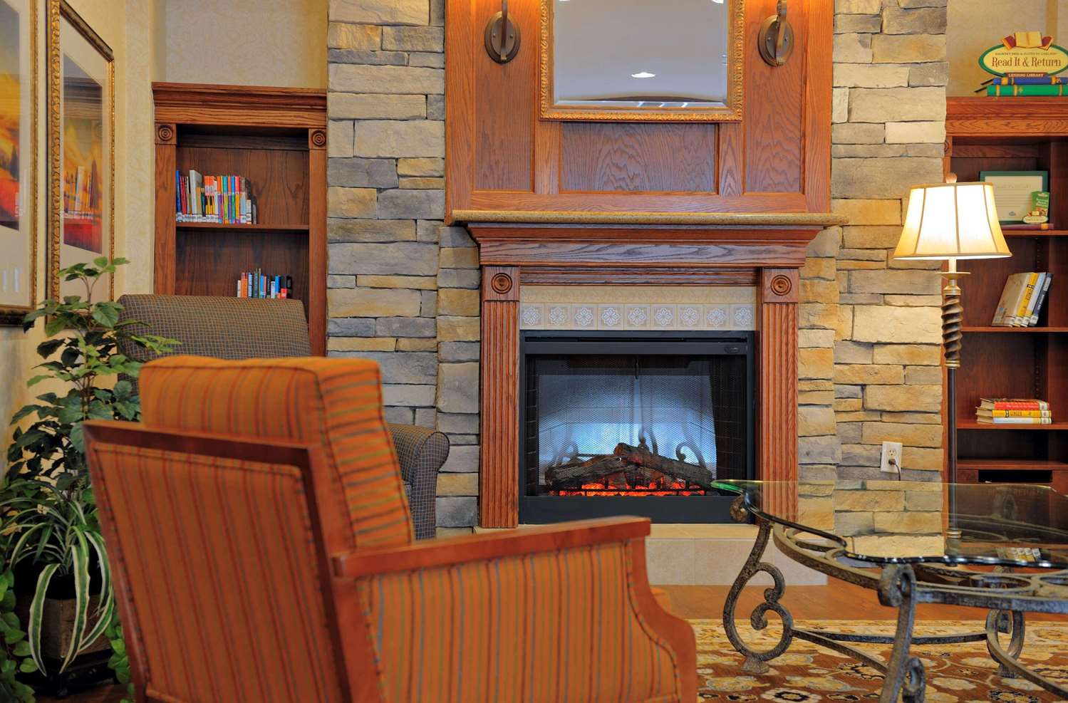 Country Inn & Suites By Radisson, Columbia At Harbison, SC 22/23