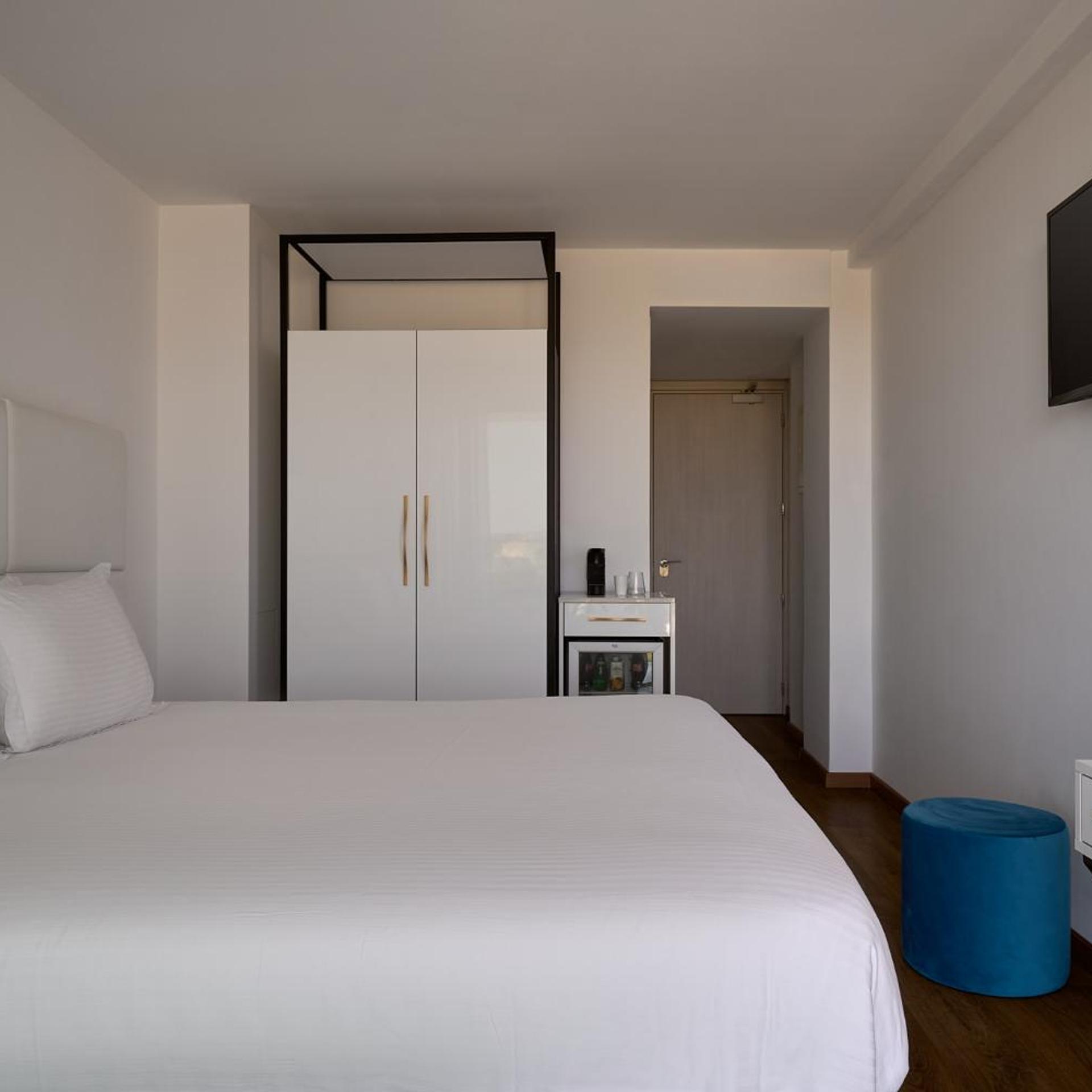 Deluxe, Double Bed, Land View, Balcony