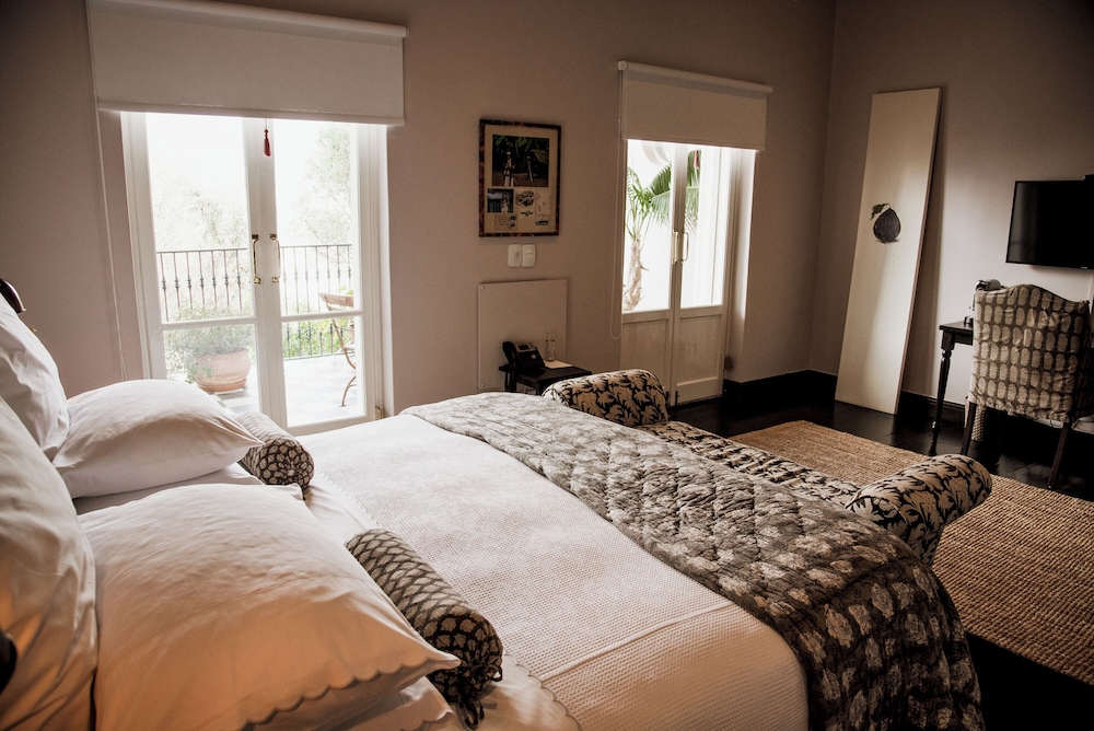 Dorp Hotel 11/50