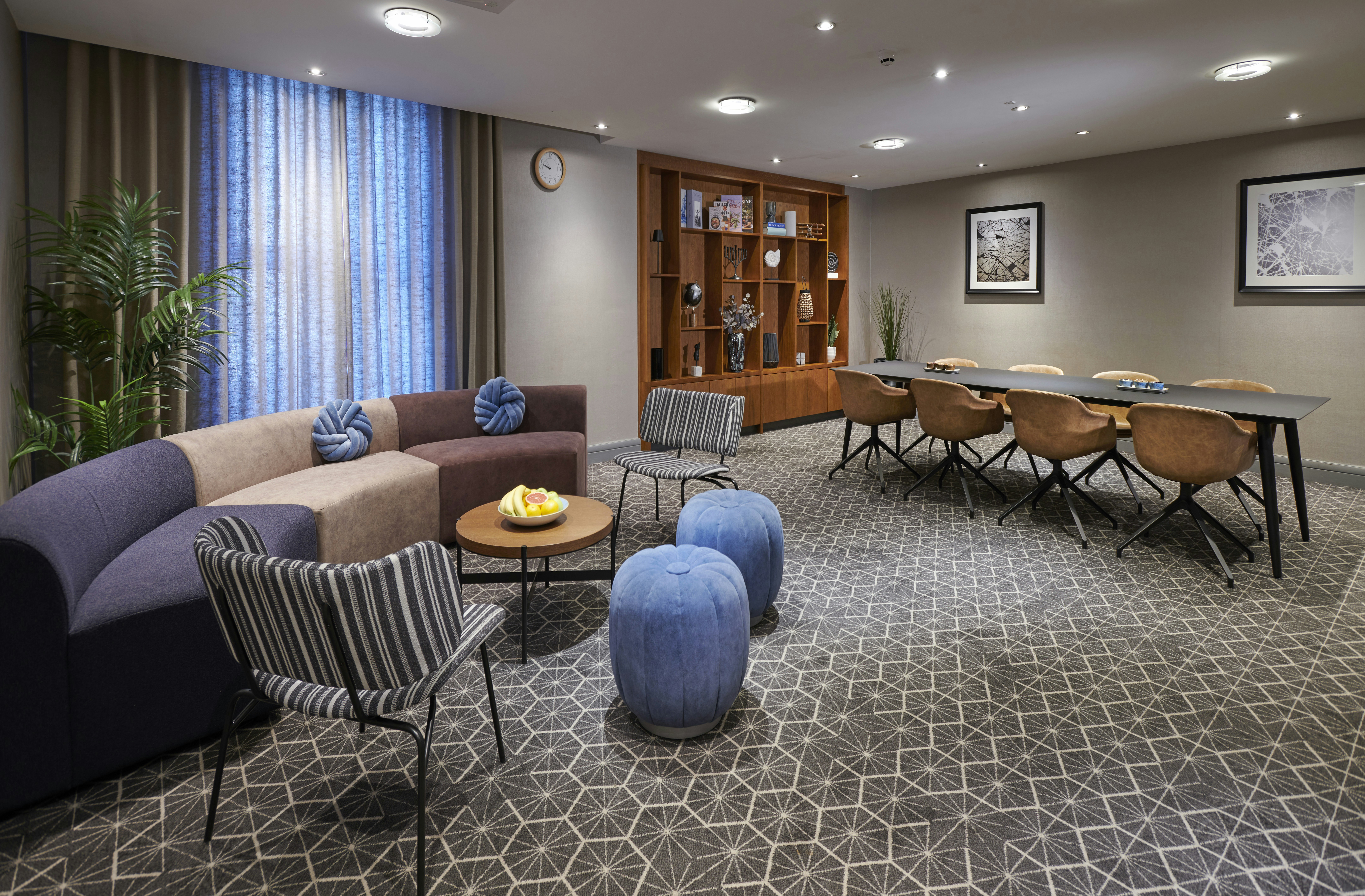 Hilton London Croydon 34/65
