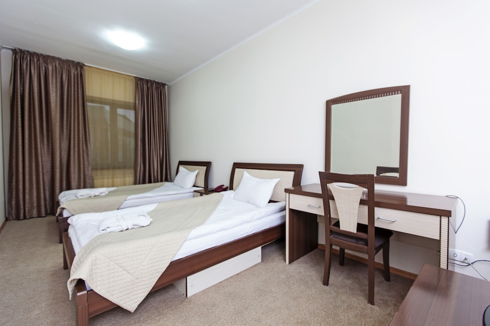 Alma Hotel 38/76