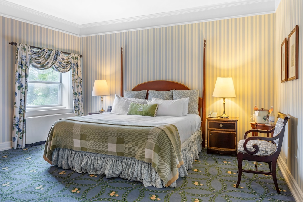 The Omni Homestead Resort 15/92