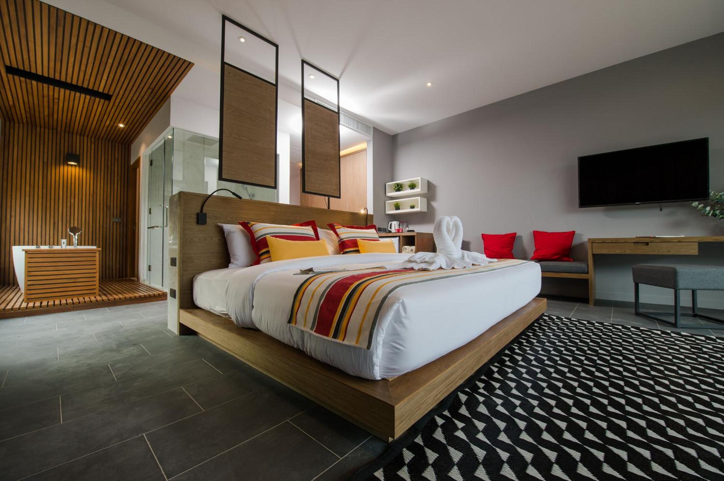 غرفة غراند ديلوكس بسرير كينج، The Gallery Hotel Naiharn 10/10