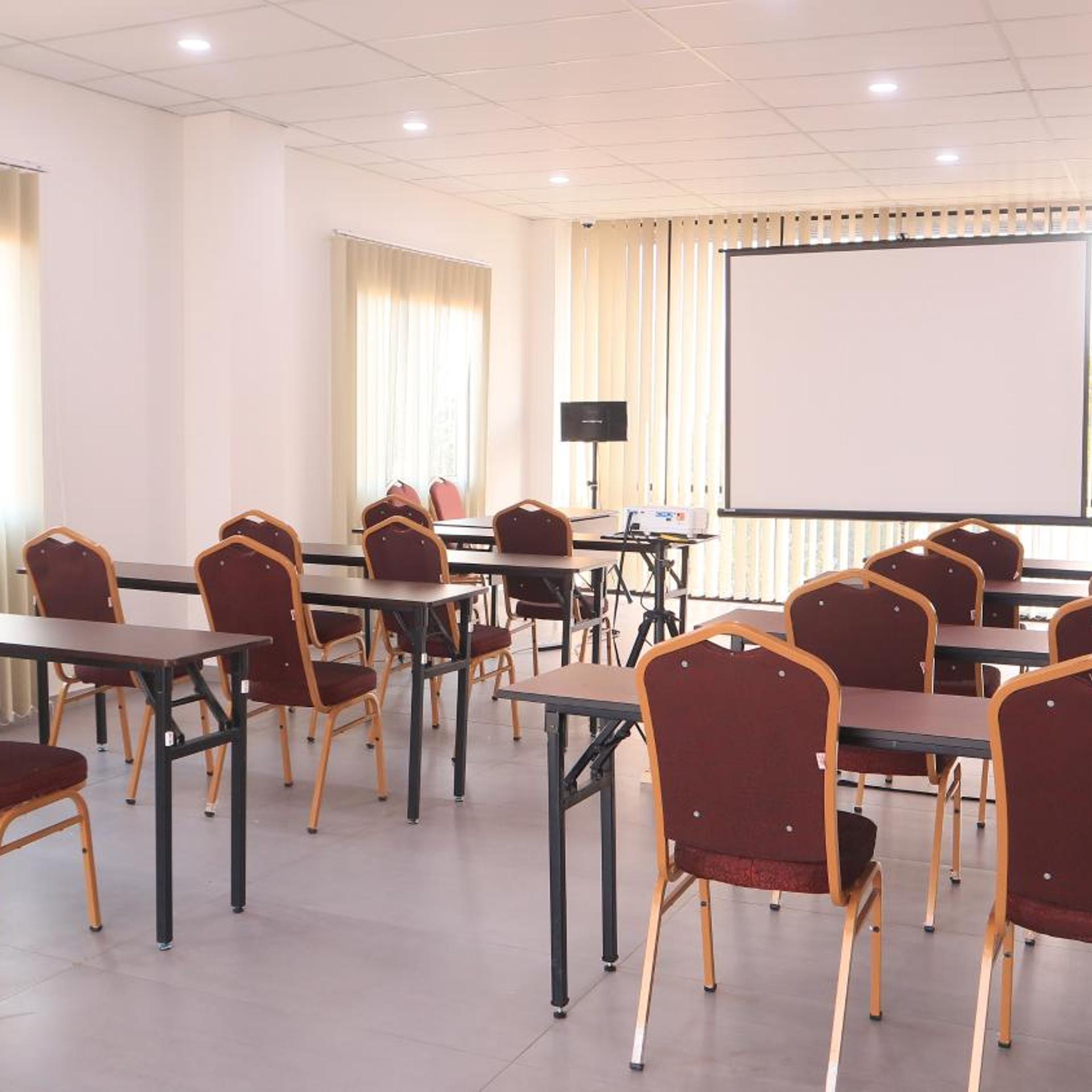 VNC Hotel Serpong Powered by Archipelago 30/37