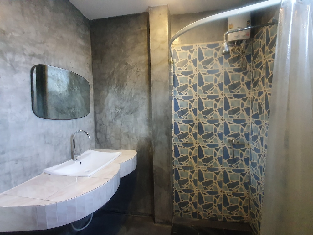 Saikaew Boutique Hotel 70/72