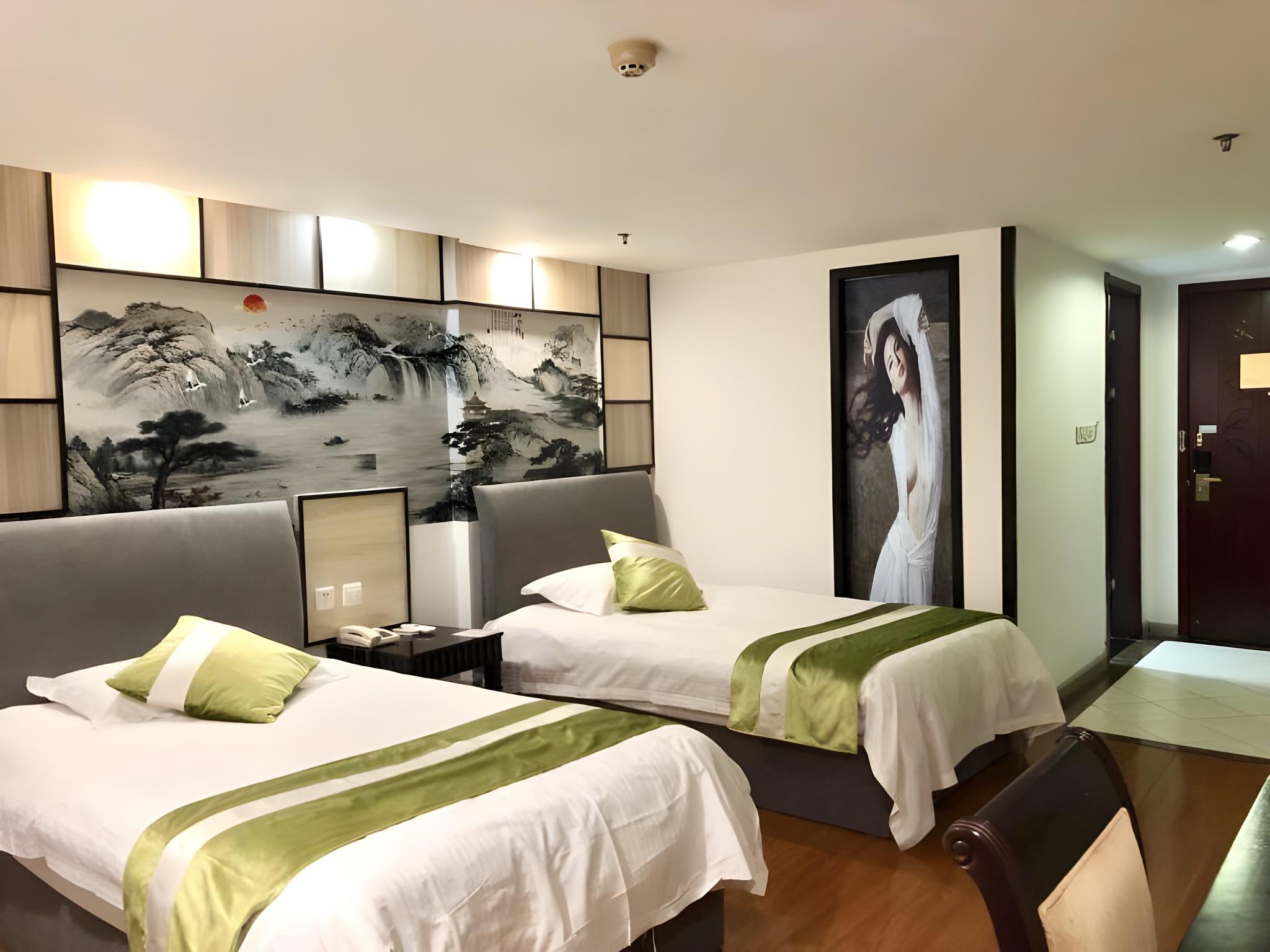 Garden, Twin Beds
