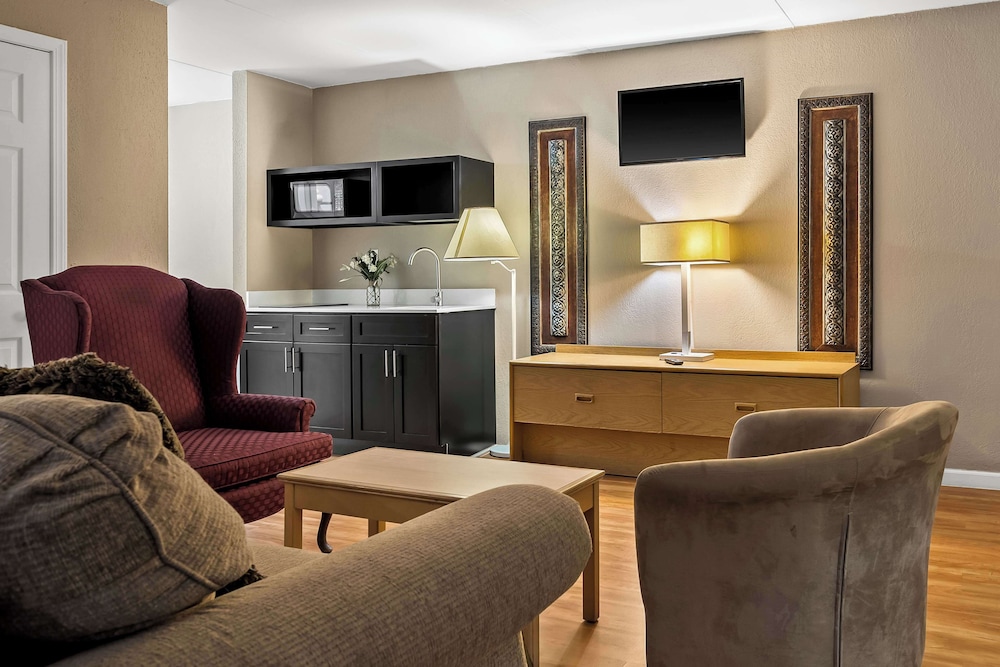 Americas Best Value Inn Danville, IL 32/50