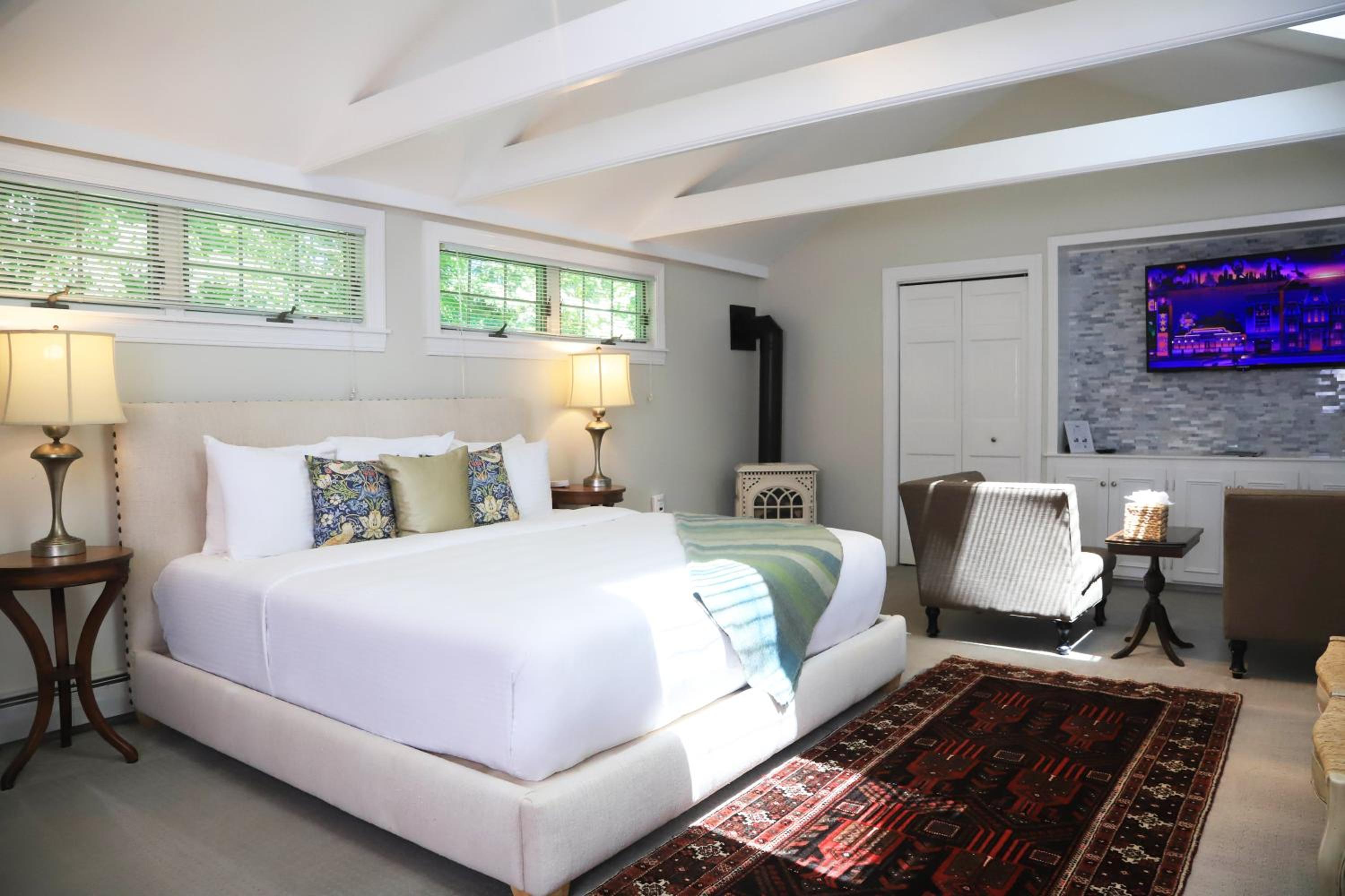 Hartstone Inn 10/50