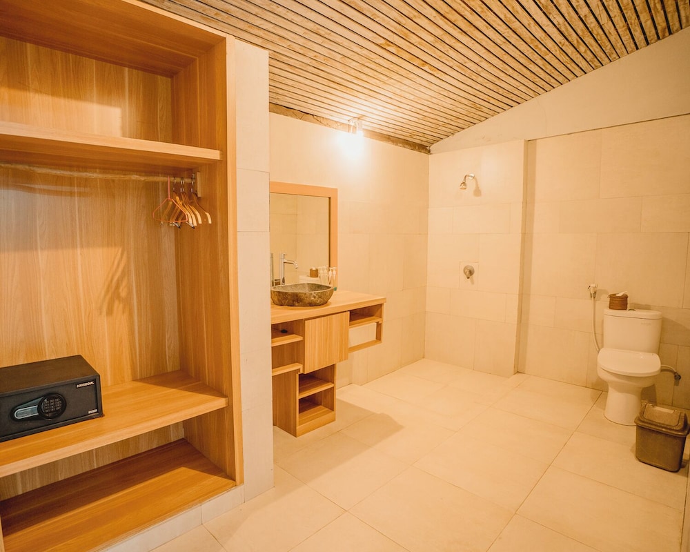 THE TANIS BEACH RESORT NUSA LEMBONGAN 13/27