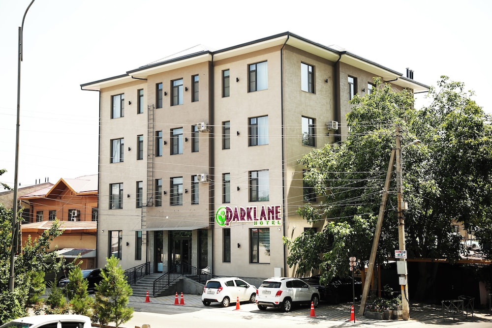 Parklane Hotel 37/44