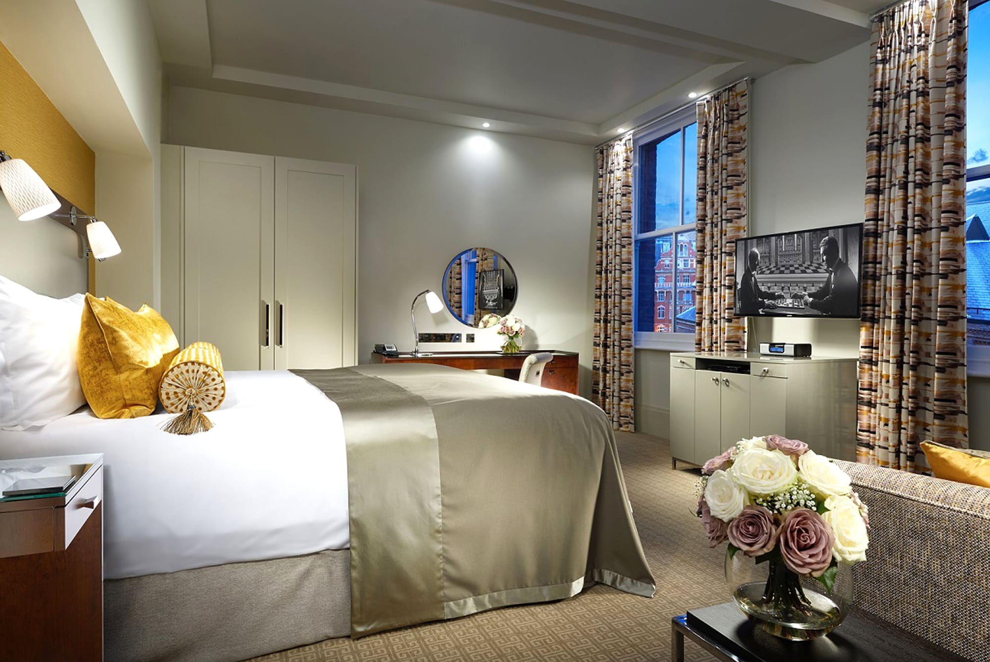 KINGS, JUNIOR SUITE
