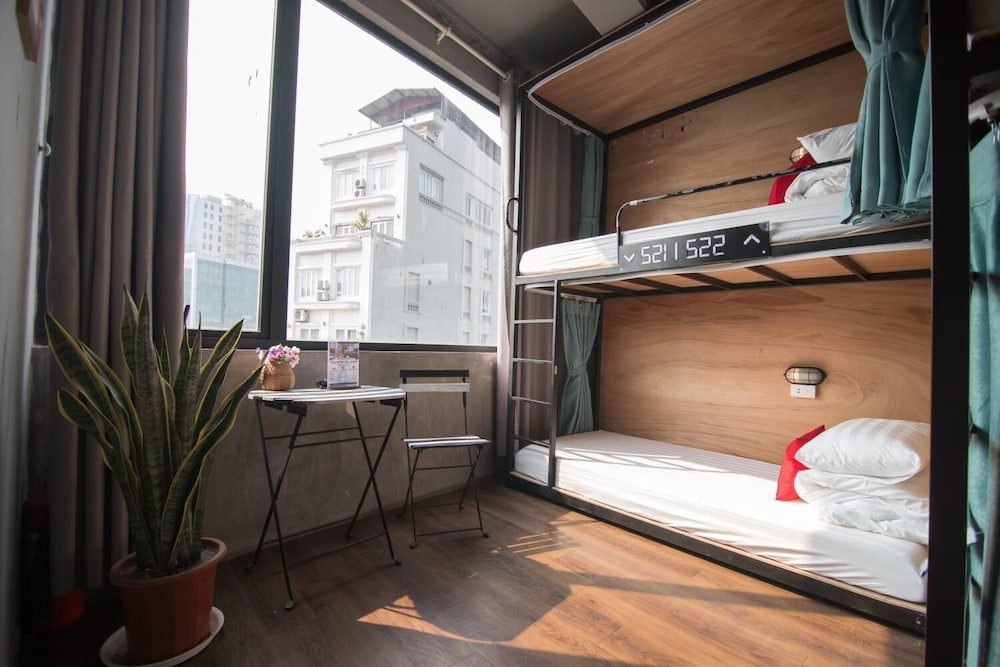 Soft Pillow Hostel - Adults Only 16/45