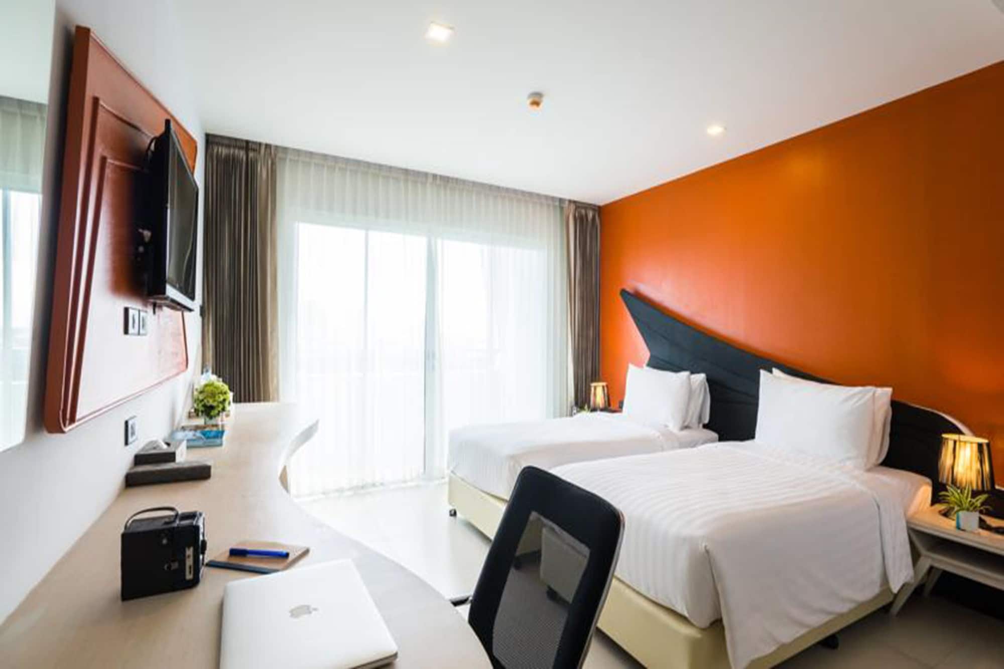 SUPERIOR, DOUBLE BED