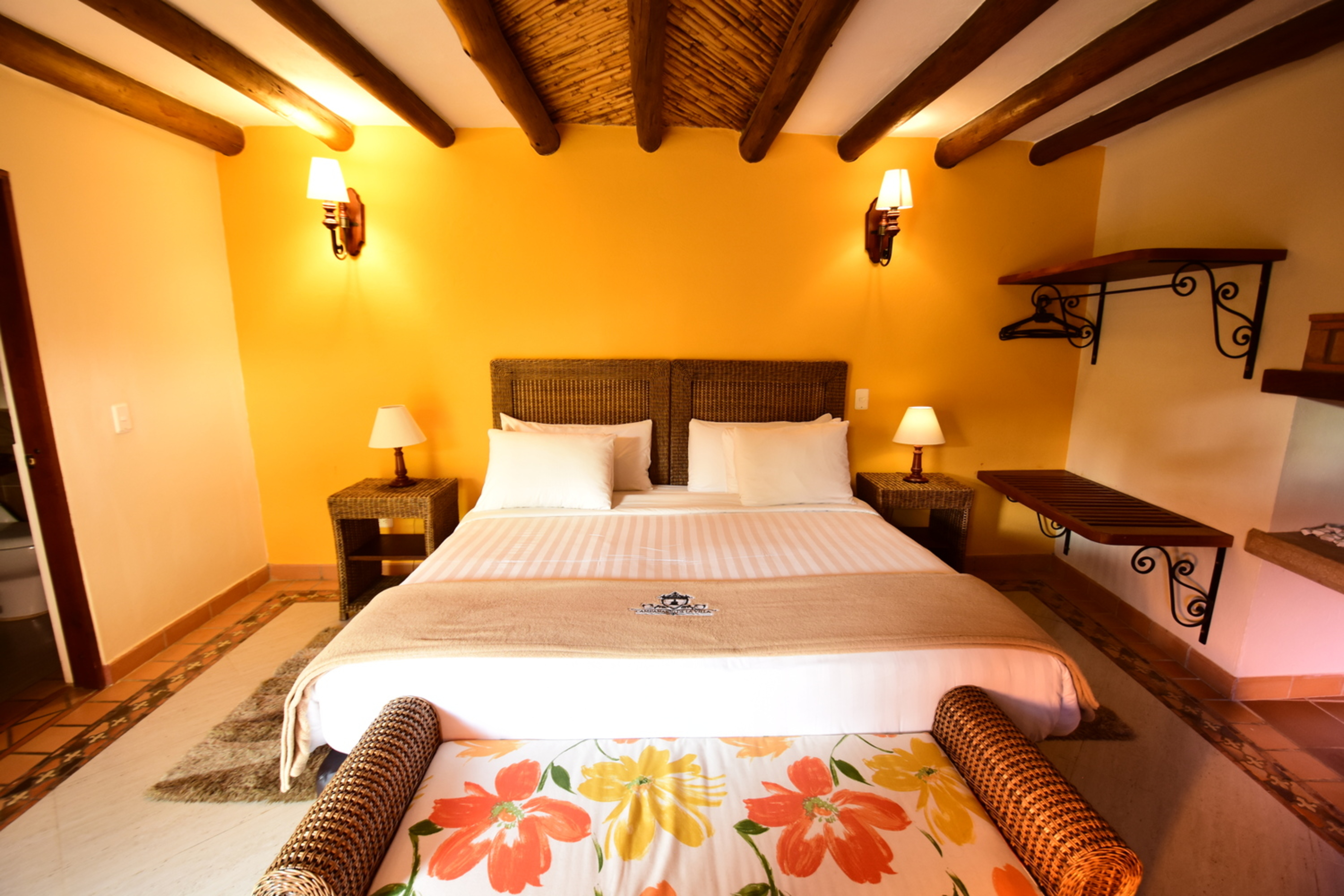 Hotel Campanario de la Villa 4/22