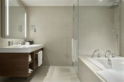 DELUXE, TWIN BEDS, SIDE POOL VIEW