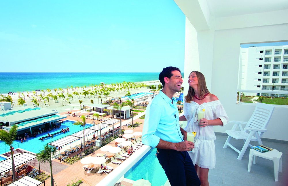 Hotel RIU Playa Blanca All Inclusive 64/72
