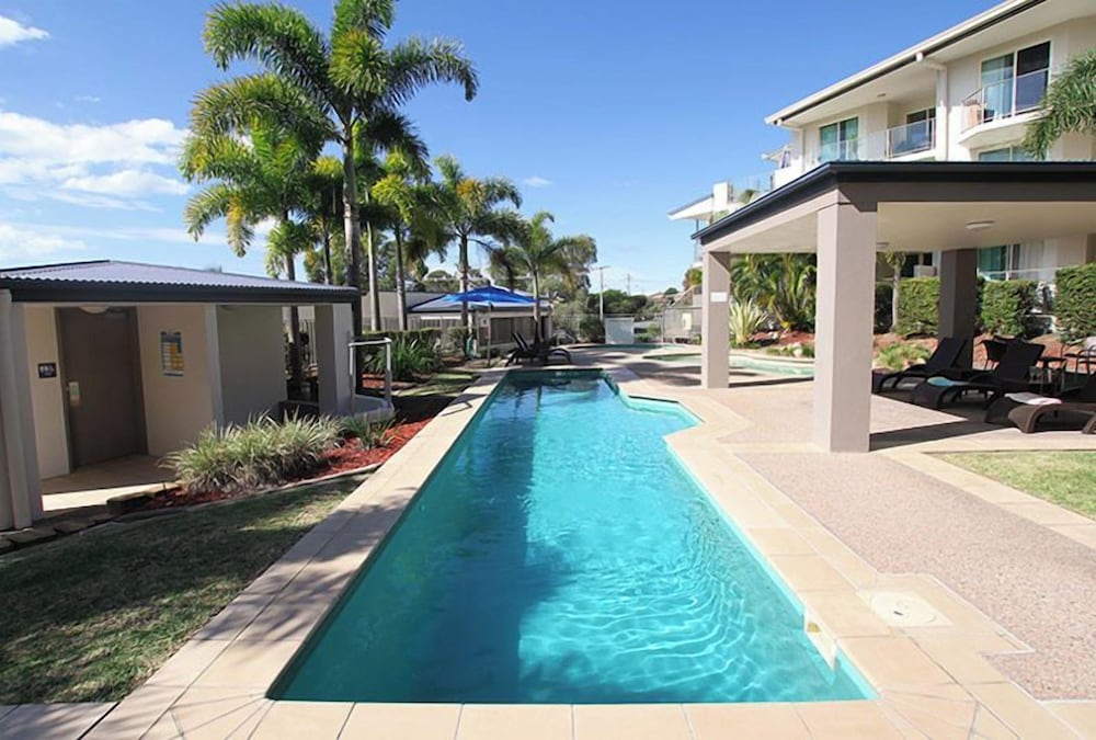 CALOUNDRA CENTRAL APARTMENT HOTEL 67/68