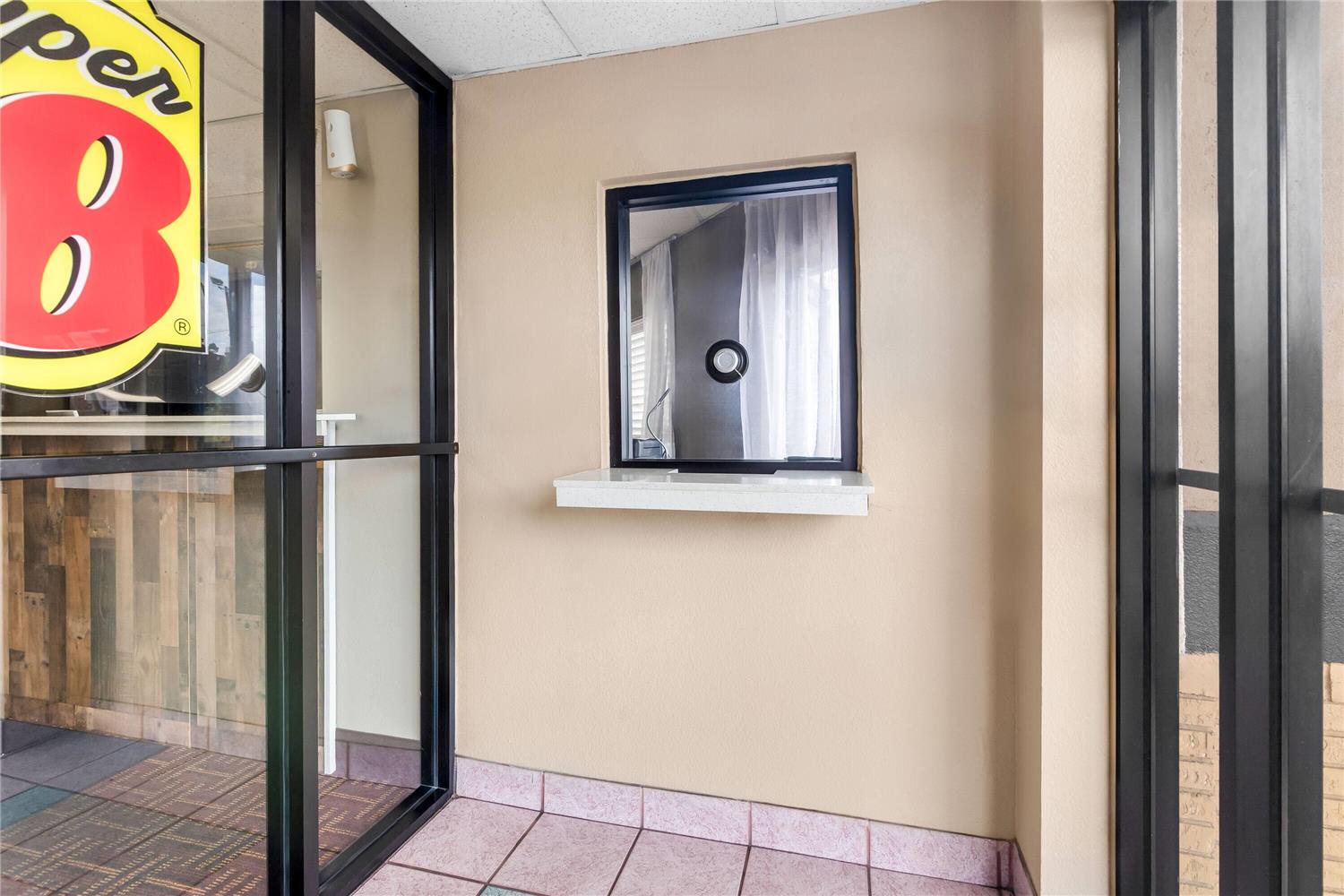 Super 8 by Wyndham Columbia 9/18