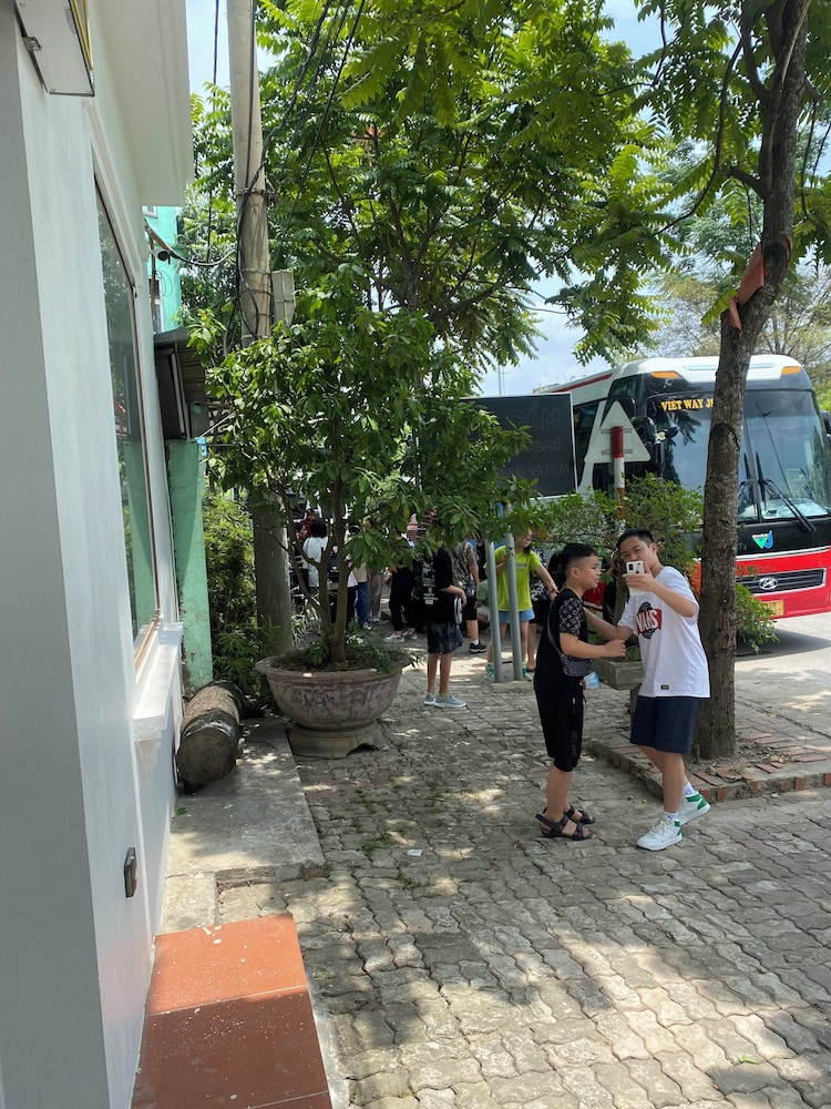 Hanoi Airport Suites Hostel & Travel 24/25