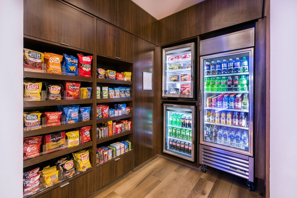 Fairfield Inn & Suites By Marriott Dayton 32/47