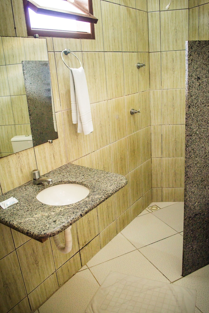 Hotel Porto Das Ancoras 50/50