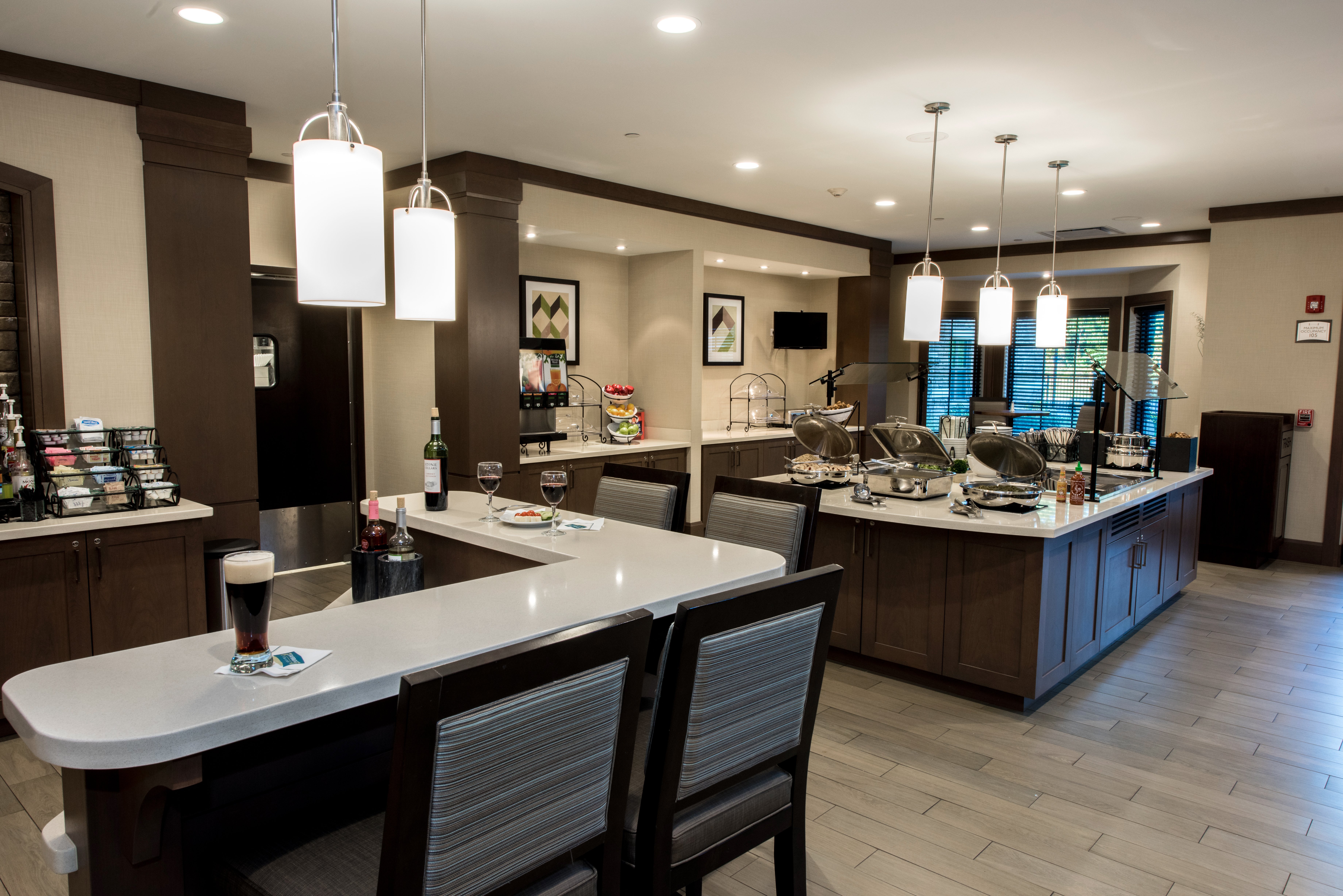 Staybridge Suites Albany Wolf Rd Colonie Center 30/50