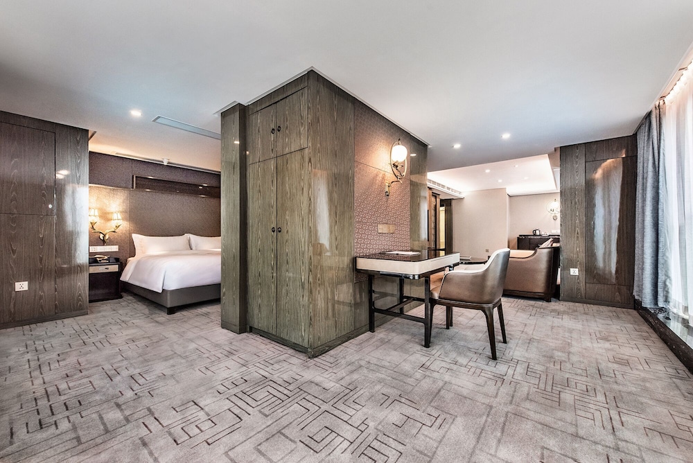 Mercure Chongqing Downtown 26/73