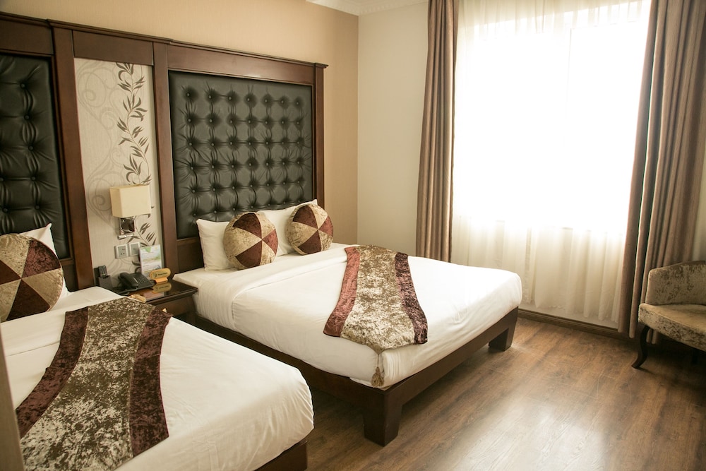 City Bay Palace Hotel 25/70