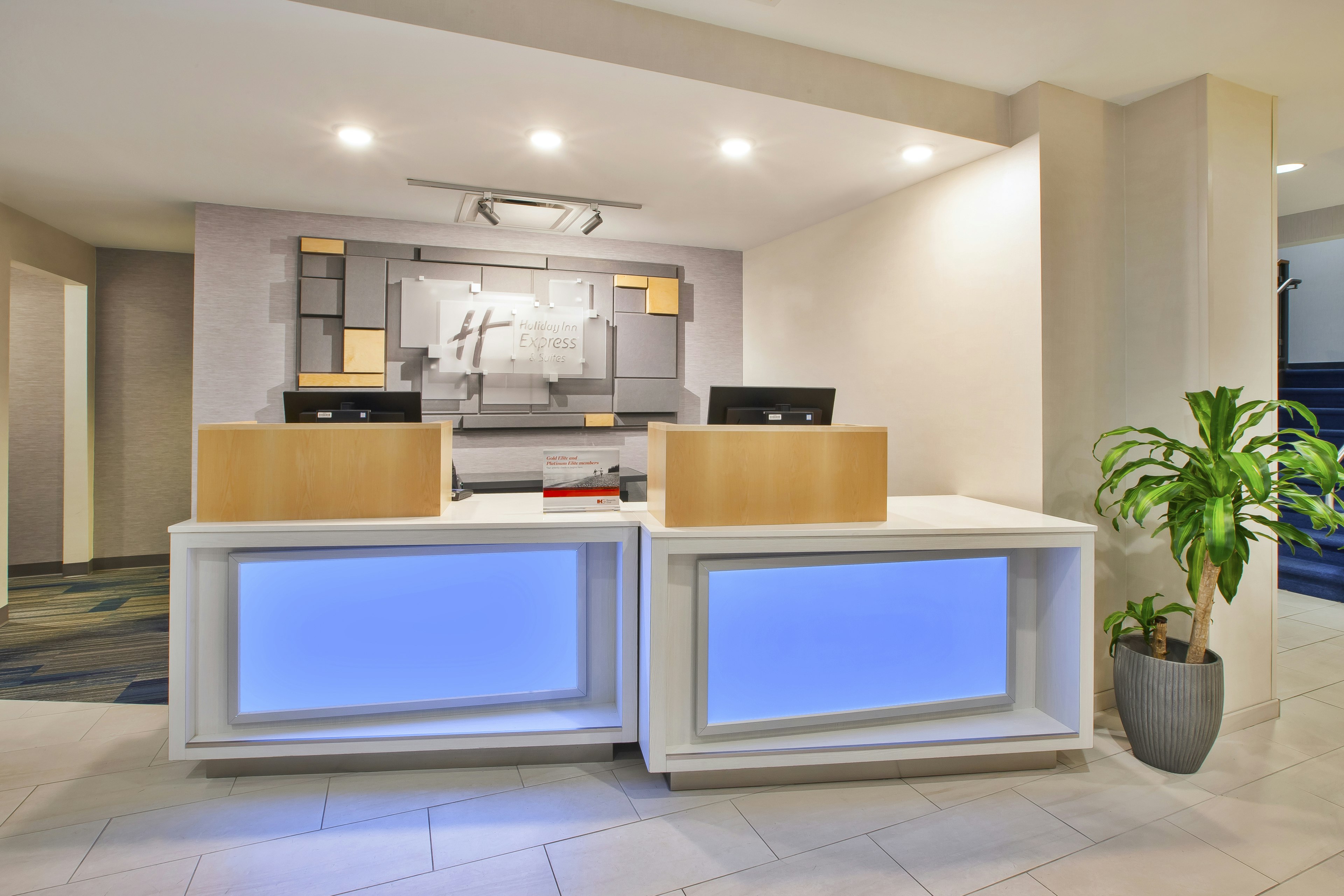 Holiday Inn Express & Suites Rochester-Victor, an IHG Hotel 4/33