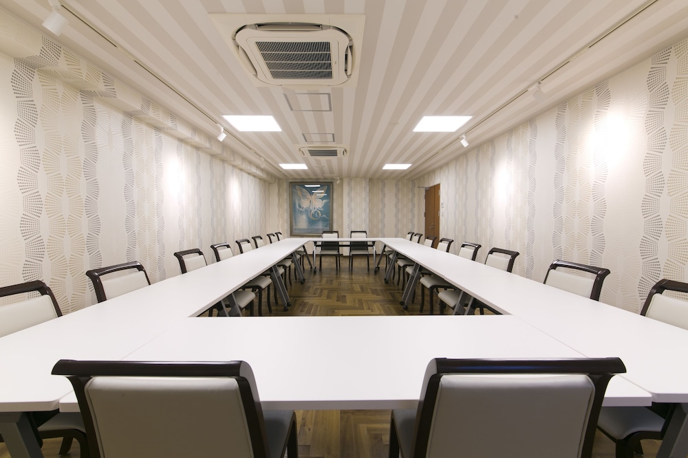 Business Hotel Kosanagi 46/50
