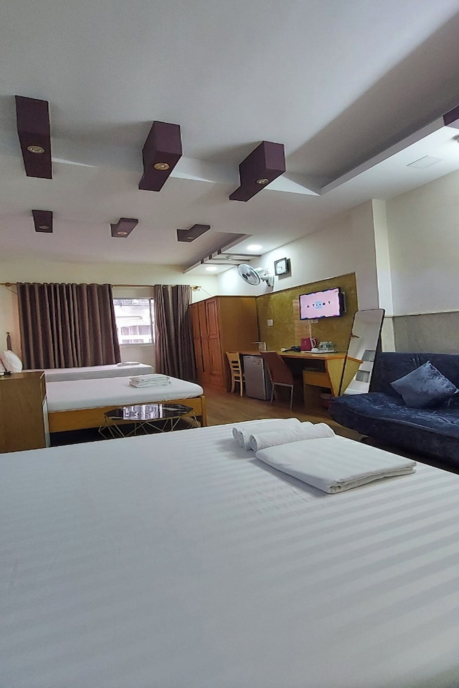 Ailen Garden Hotel 30/48