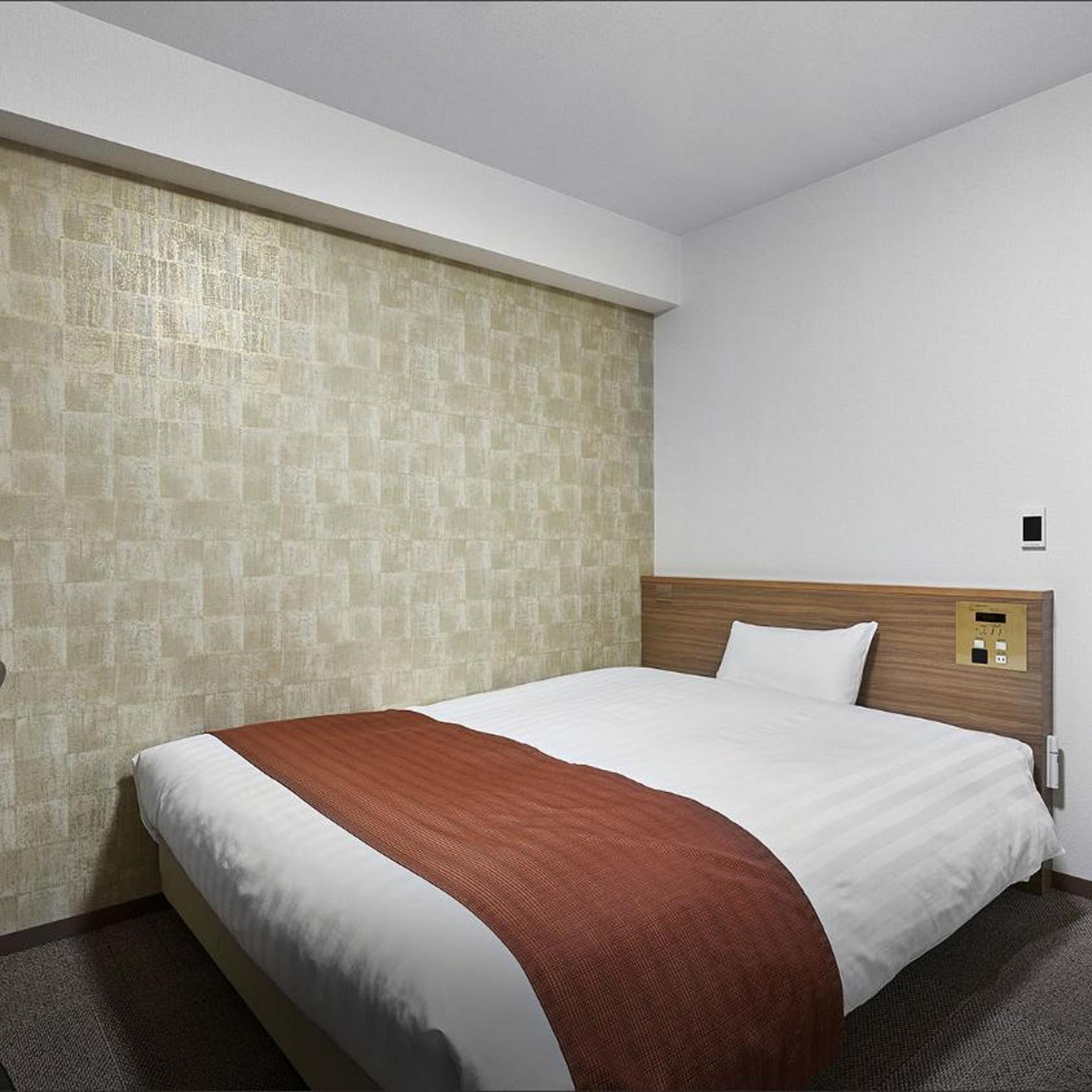 Room, Single