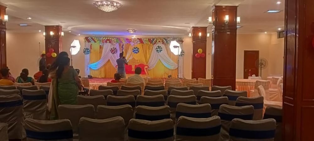 Hotel Sujata 39/64