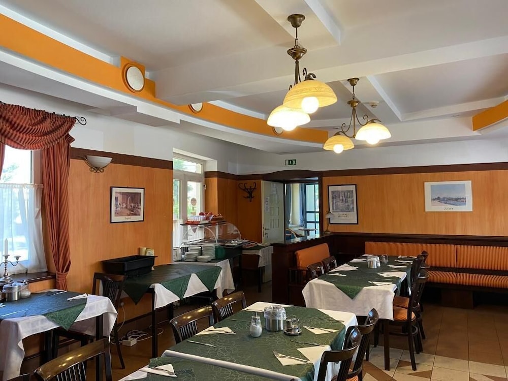 Tisza Alfa Hotel 32/48