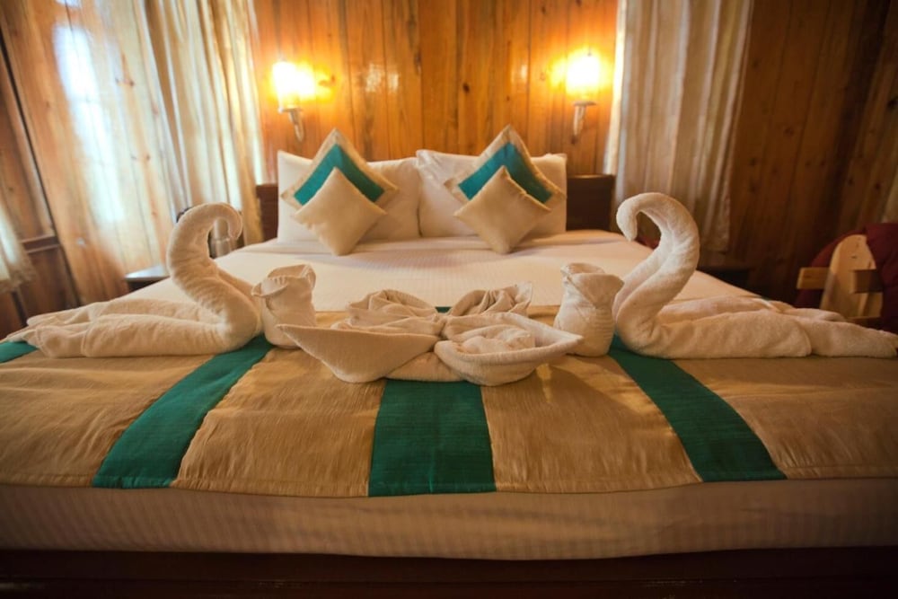 Symphony Palms Beach Resort 25/57