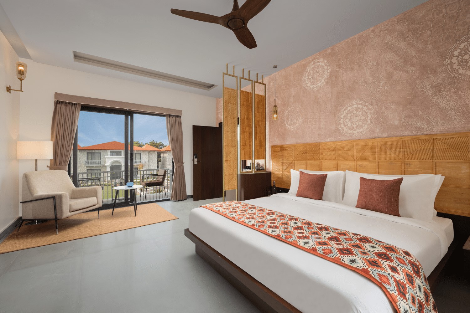 Premium, Avani View