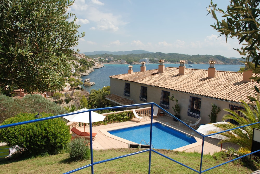 Petit Cala Fornells 35/50