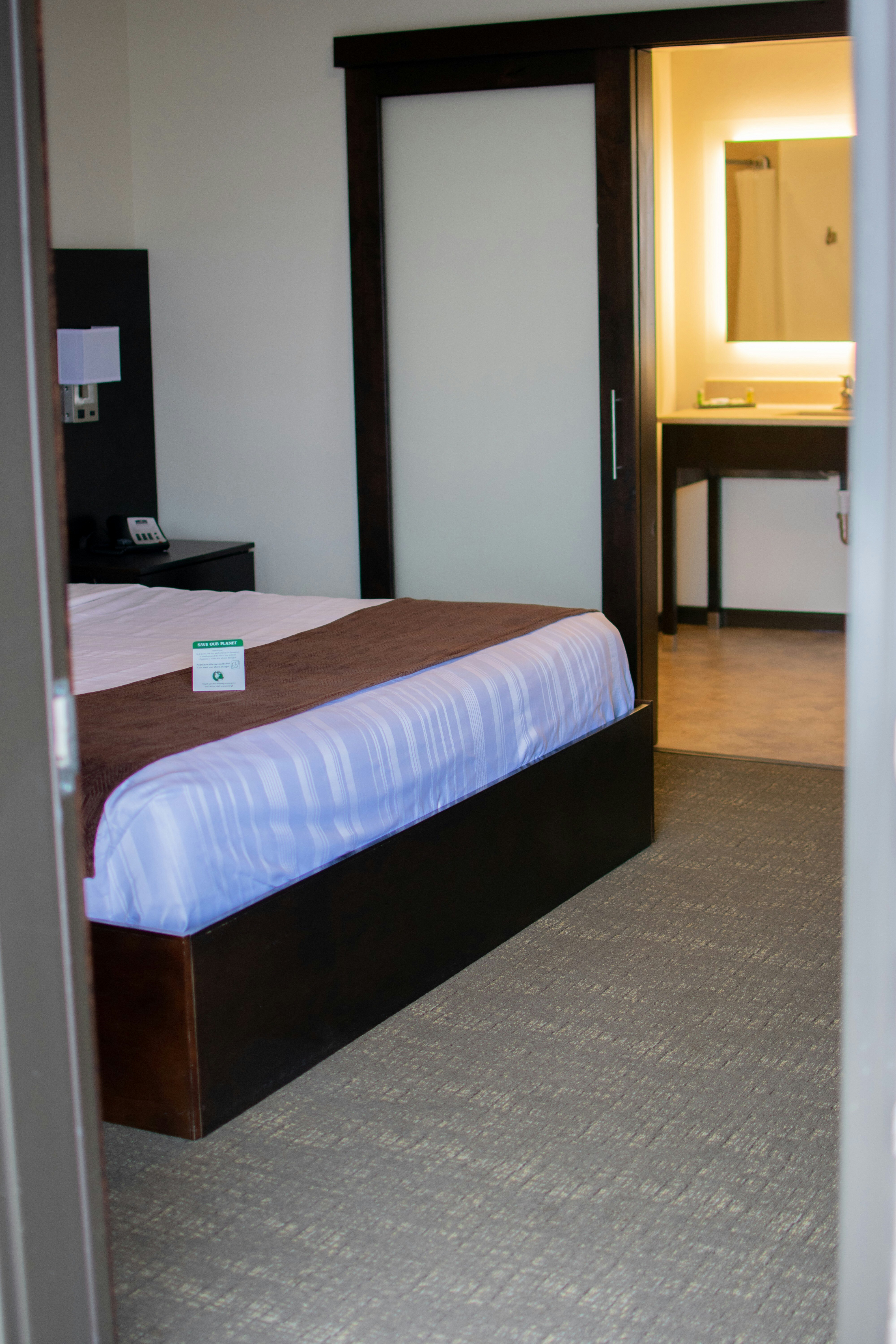 Boarders Inn & Suites by Cobblestone Hotels - Syracuse 11/25