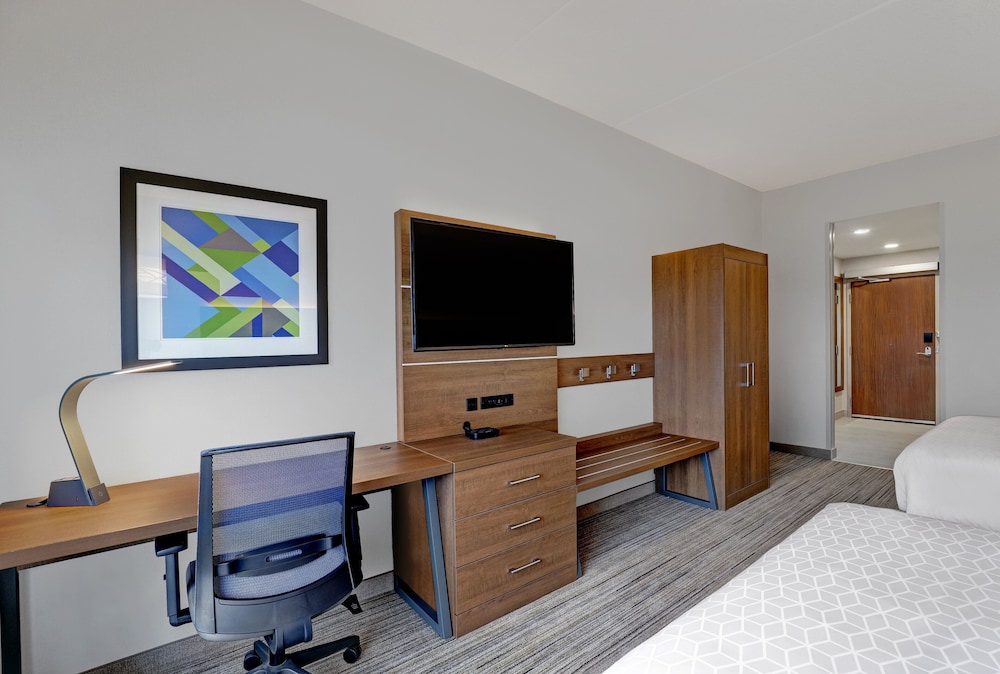 Holiday Inn Express And Suites Port Elgin 36/50