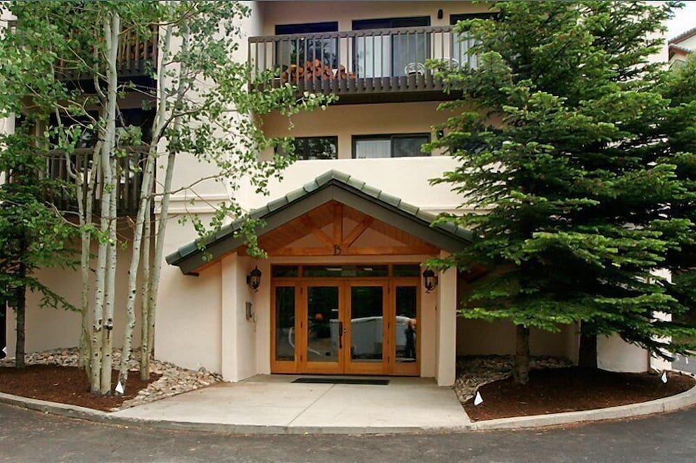 Townsend Place image