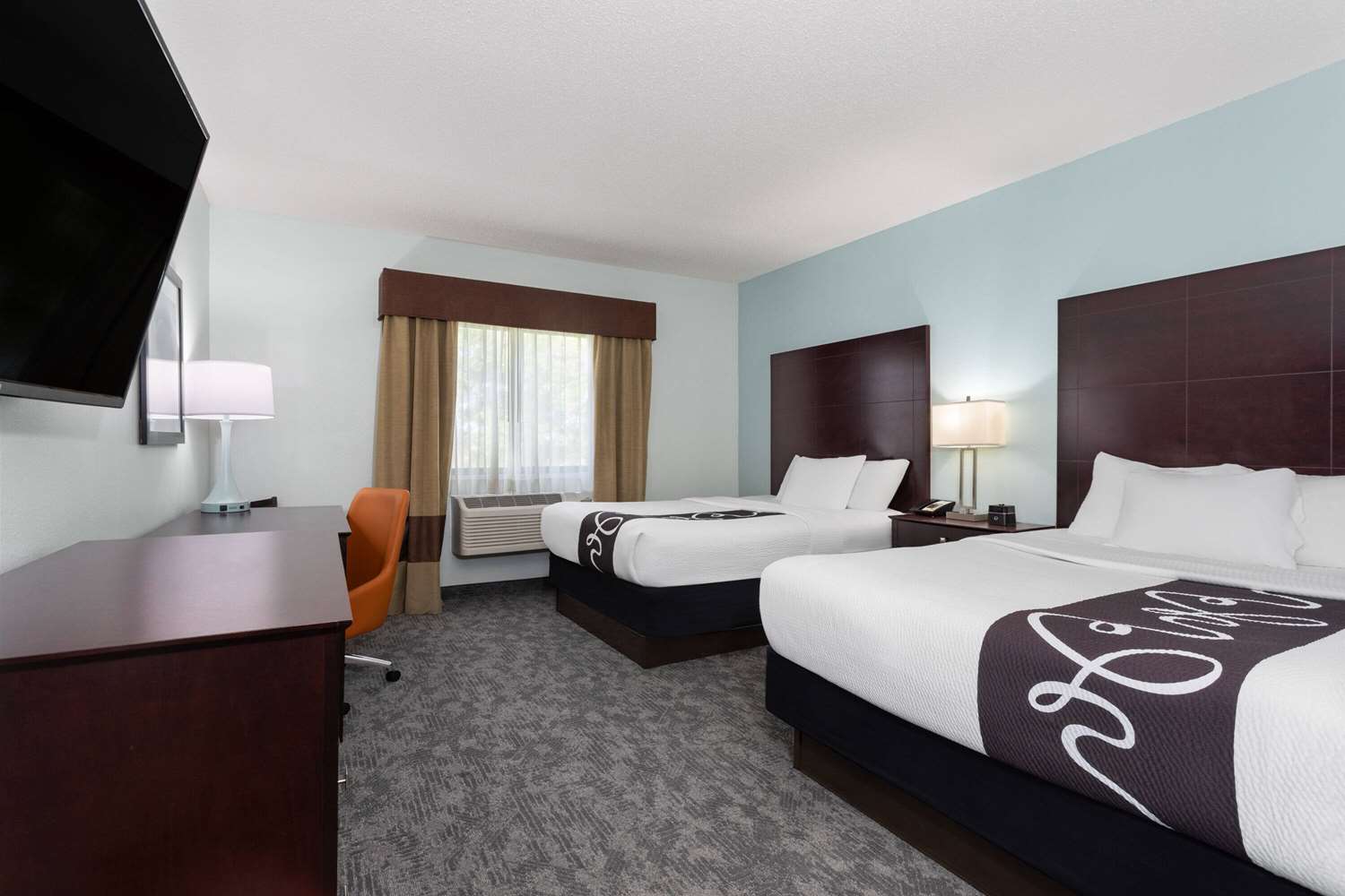 La Quinta Inn & Suites by Wyndham Bonita Springs Naples N. 11/47