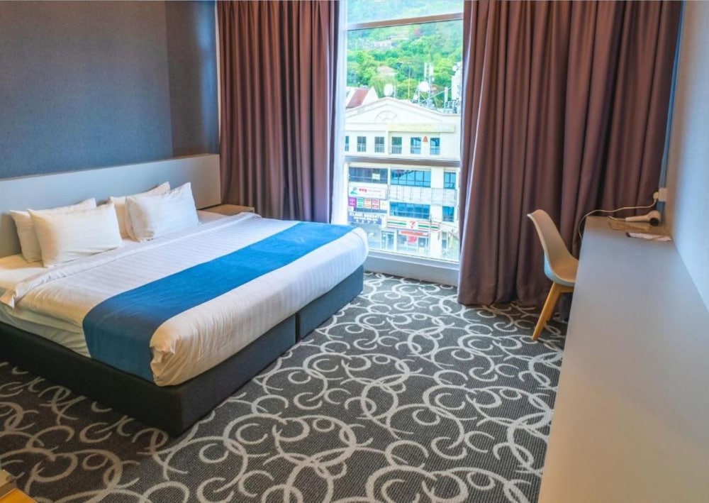 Kingston Hotel 13 @ Penang Hill 8/34