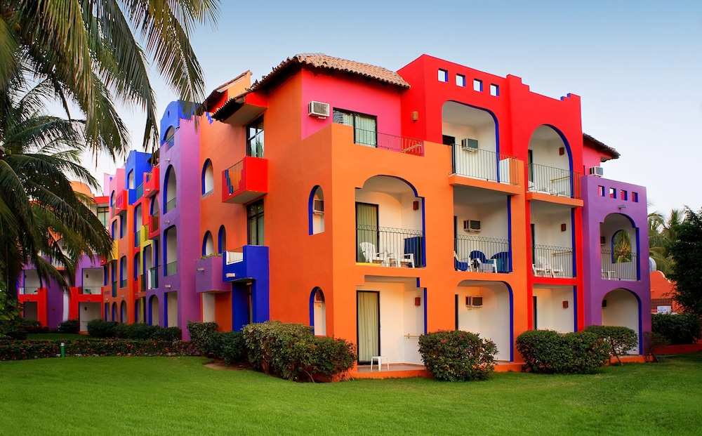 Grand Decameron Complex Bucerias A Trademark All Inclusive 2/76