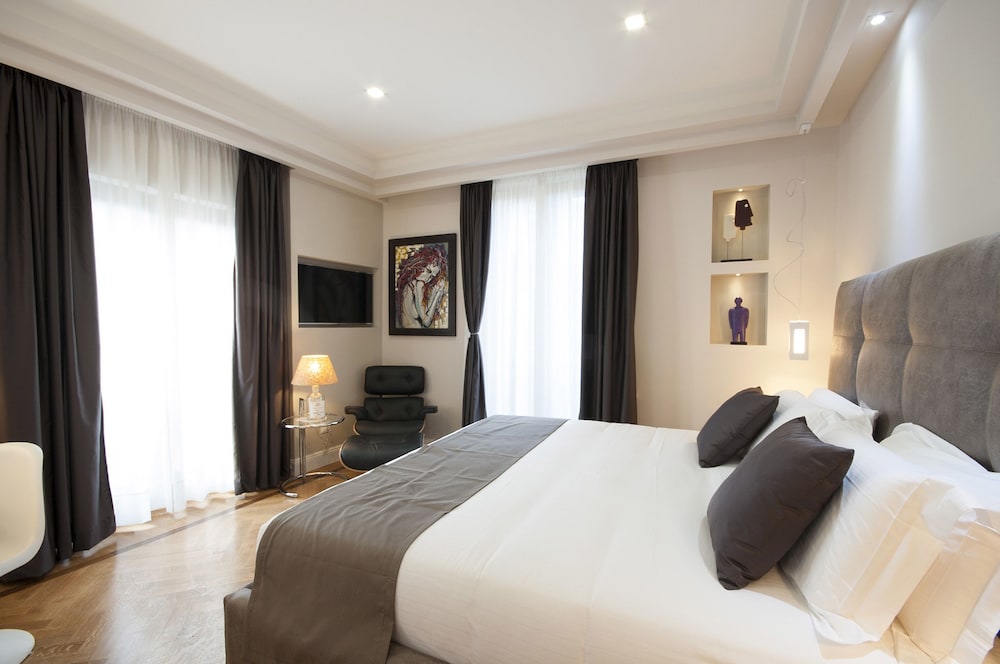 EXECUTIVE, SUITE, KING BED, CITY VIEW, TERRACE