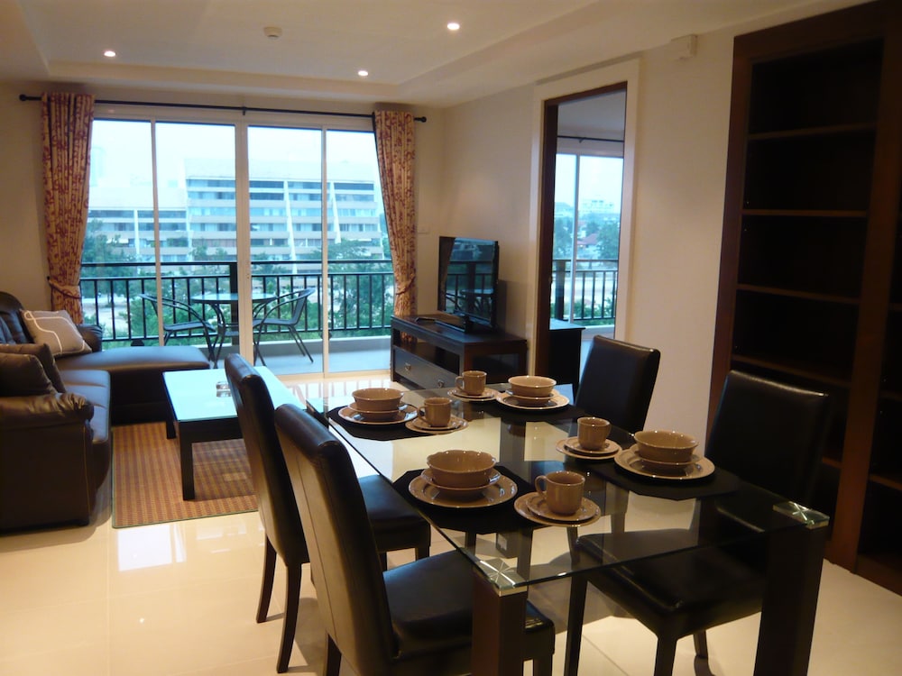 Jomtien Beach Penthouses 55/74