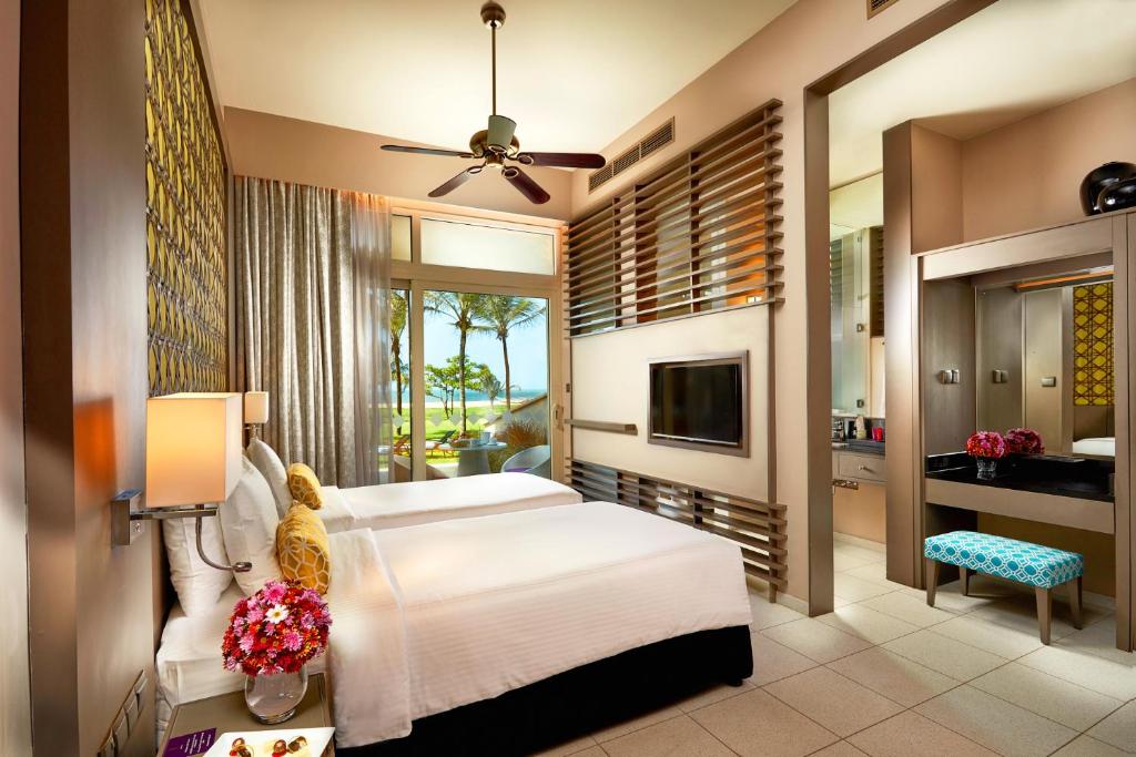 deluxe twin with sea view